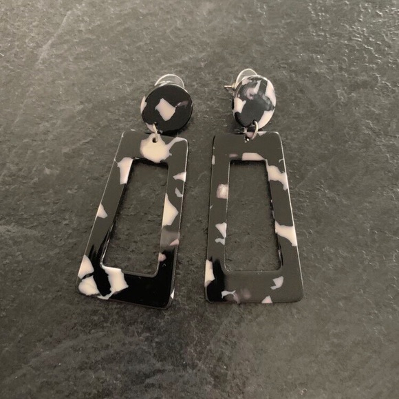 Black and White Acetate Earrings - Picture 2 of 2